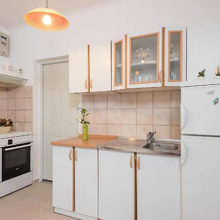 Appartement Ferienwohnung Fuer 7 Personen Ca 90 Qm In Stankovic Bei Orebic, Dalmatien Sueddalmatien Jurjević